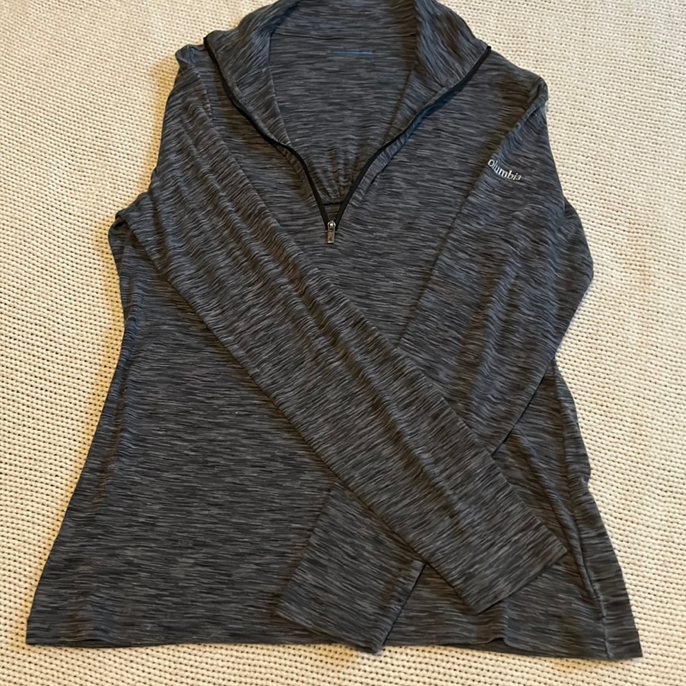 Gray Columbia long sleeve pull over size L/G